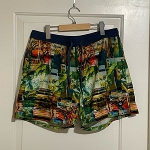 TENTREE men’s forest patterned bathing suit trunks size L